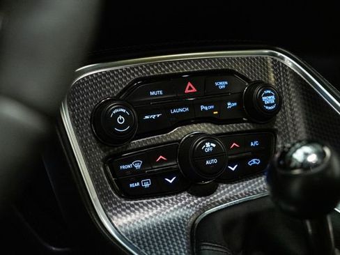 Used 2019 Dodge Challenger SRT Hellcat image 27