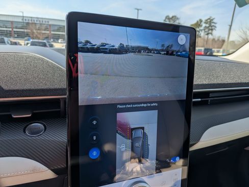 Certified 2025 Ford Mustang Mach-E Premium image 24