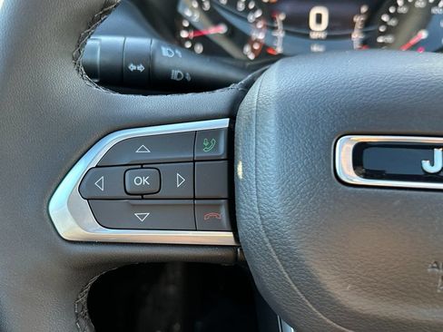 New 2026 Jeep Compass Latitude w/ Sun and Sound Group AWD/4WD image 21