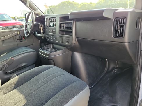 Used 2025 Chevrolet Express 2500 w/ Driver Convenience Package RWD image 17