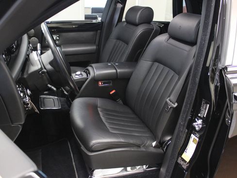 Used 2007 Rolls-Royce Phantom Sedan RWD image 17