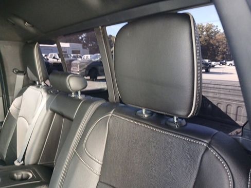 Used 2024 RAM 2500 Rebel w/ Towing Technology Group image 32