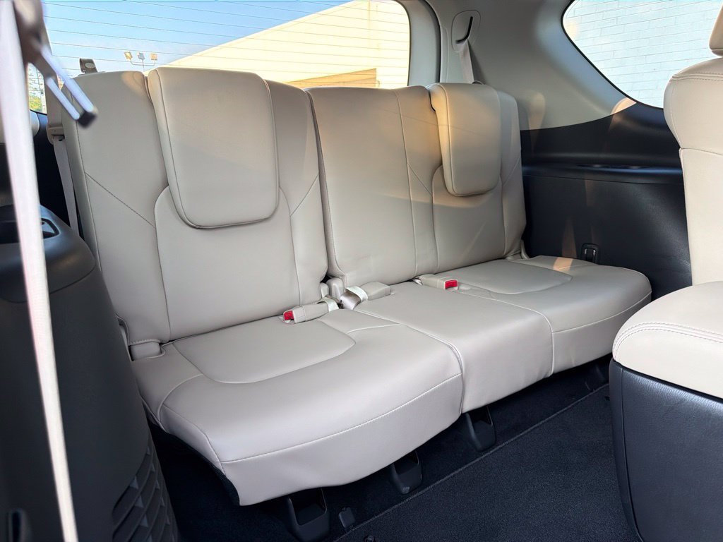 Used 2023 Nissan Armada SL w/ Captain's Chairs Package AWD/4WD image 12