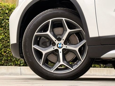 Used 2018 BMW X1 xDrive28i image 9