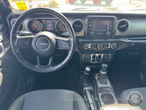 Used 2018 Jeep Wrangler Unlimited Sport S AWD/4WD image 17