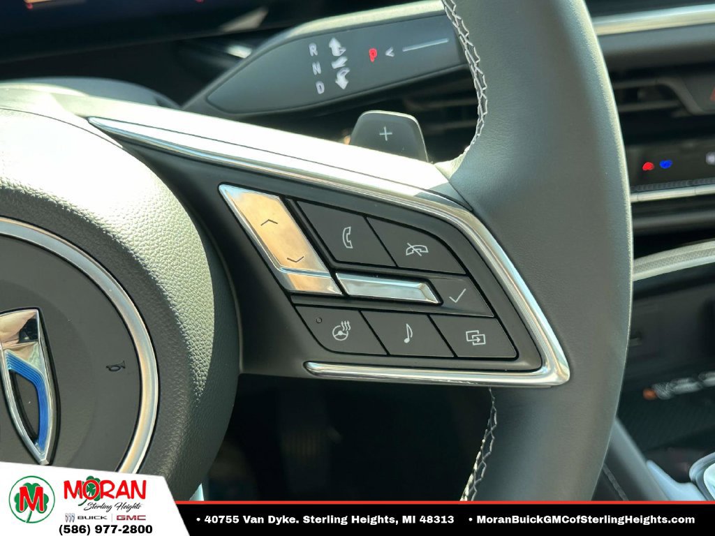 Certified 2025 Buick Envision Preferred AWD/4WD image 23