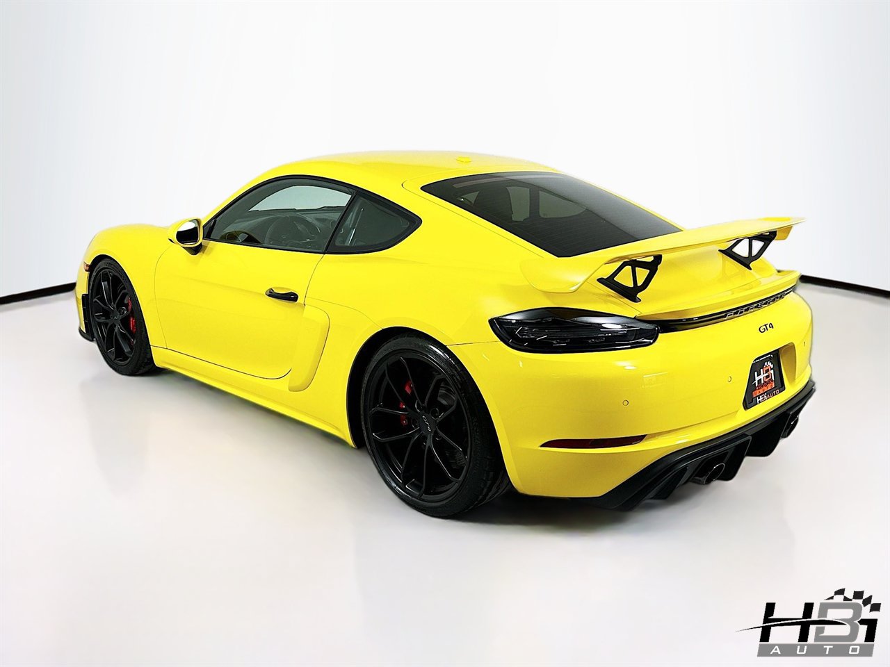 Used 2022 Porsche 718 Cayman GT4 RWD image 7