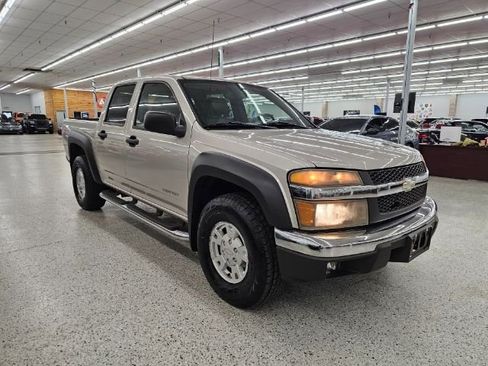 Used 2005 Chevrolet Colorado LS image 3