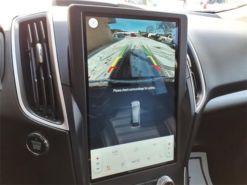 Used 2024 Ford Edge SEL w/ Convenience Package image 23