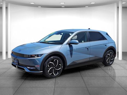 Certified 2024 Hyundai Ioniq 5 SEL RWD image 3