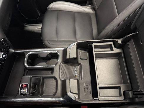 Used 2024 GMC Sierra 1500 Elevation w/ Elevation Premium Package AWD/4WD image 43