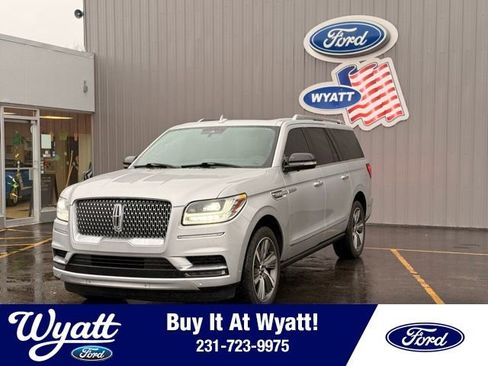 Used 2019 Lincoln Navigator L Reserve AWD/4WD image 1