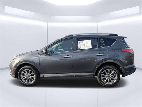 Used 2018 Toyota RAV4 Limited image 6