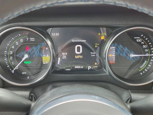 Used 2023 Jeep Wrangler Unlimited Rubicon 4xe w/ Cold Weather Group AWD/4WD image 13