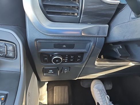 Used 2025 Ford F150 Lariat image 17