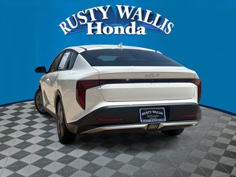 Used 2025 Kia K4 FWD image 3