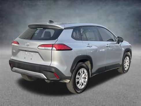 Used 2024 Toyota Corolla Cross L image 3