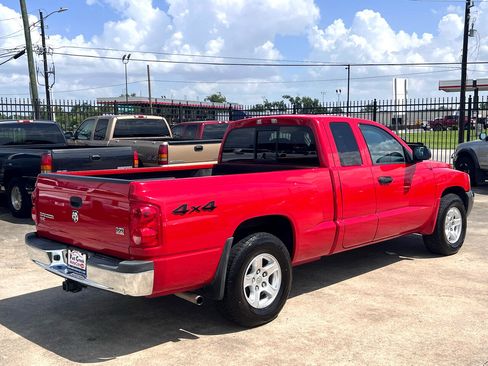 Used 2005 Dodge Dakota SLT image 8