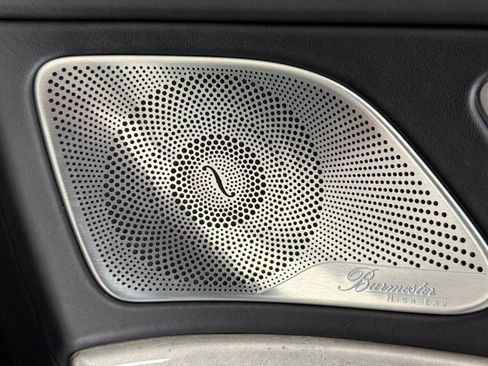 Used 2017 Mercedes-Benz S 550 Sedan image 22