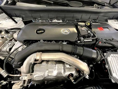 New 2026 Mercedes-Benz GLB 250 4MATIC image 14