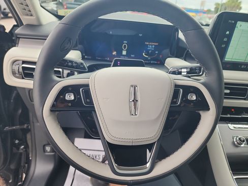 New 2025 Lincoln Aviator 2WD w/ Equipment Group 101A image 37