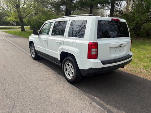 Used 2016 Jeep Patriot Sport w/ Power Value Group image 5