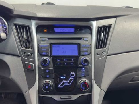 Used 2012 Hyundai Sonata GLS FWD image 25