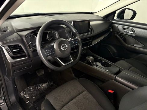 Used 2024 Nissan Rogue SV FWD image 17