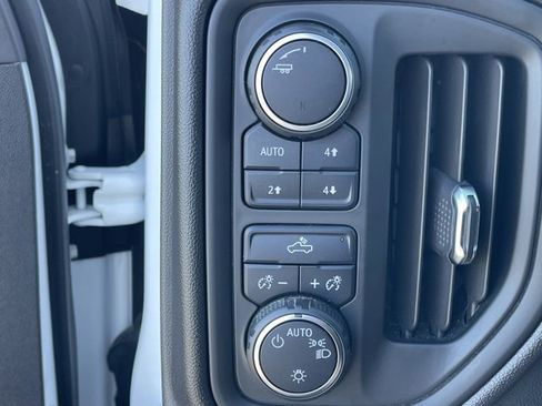 Certified 2022 Chevrolet Silverado 1500 Custom Trail Boss w/ Safety Confidence Package image 33