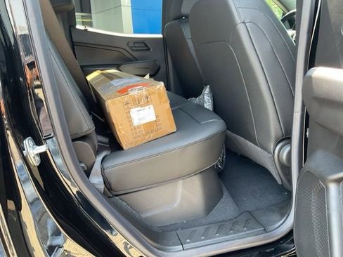 New 2025 Chevrolet Colorado Trail Boss w/ Midnight Edition image 15