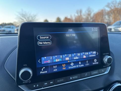 Used 2024 Nissan Sentra SV image 17