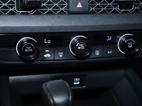Used 2025 Honda Accord LX image 28