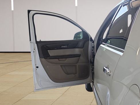 Used 2016 GMC Acadia Denali AWD/4WD image 8