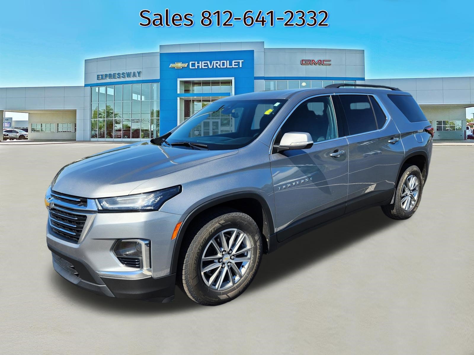 Used 2023 Chevrolet Traverse LT FWD image 3