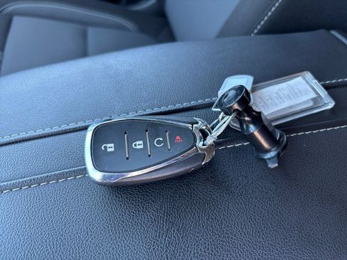 Used 2025 Chevrolet Blazer LT FWD image 22