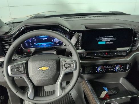 New 2026 Chevrolet Silverado 3500 LT image 12