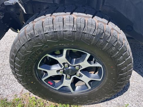 Used 2019 Jeep Wrangler Unlimited Rubicon AWD/4WD image 17