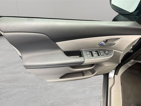 Used 2016 Honda Odyssey EX image 24
