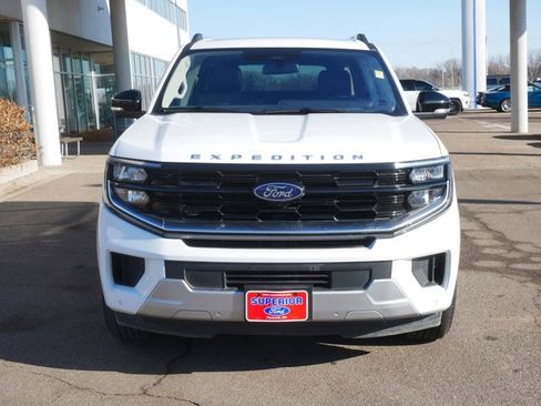 Certified 2025 Ford Expedition Max Platinum image 2