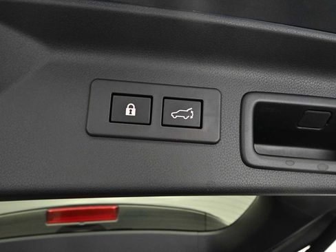Used 2025 Subaru Forester Premium AWD/4WD image 37