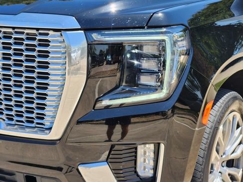 Used 2023 GMC Yukon Denali w/ LPO, Floor Liner Package AWD/4WD image 9