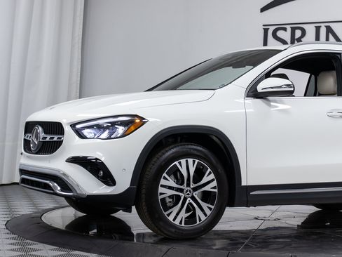 New 2025 Mercedes-Benz GLA 250 4MATIC image 29