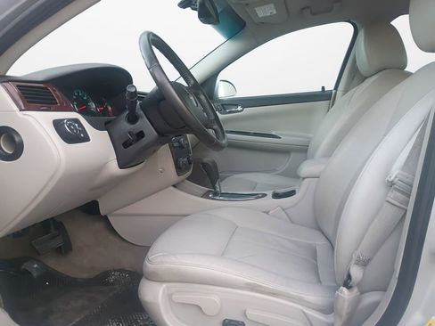 Used 2011 Chevrolet Impala LT w/ Luxury Edition Package image 19