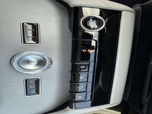 New 2026 Lincoln Navigator Reserve image 30