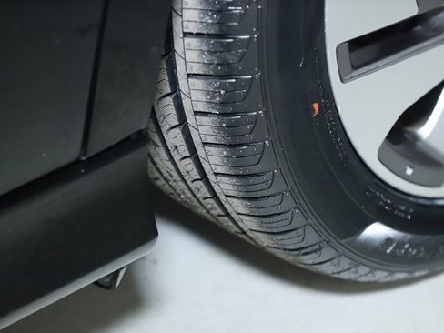 Certified 2023 Subaru Legacy Limited image 36