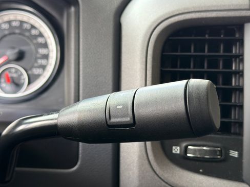 Used 2018 RAM 2500 Tradesman w/ Chrome Appearance Group AWD/4WD image 19