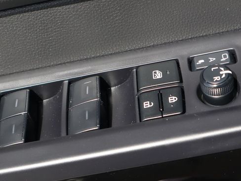 Used 2024 Toyota Tundra Limited AWD/4WD image 20