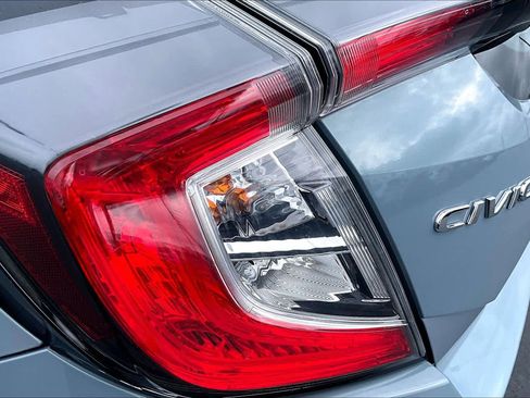 Used 2020 Honda Civic Sport image 28
