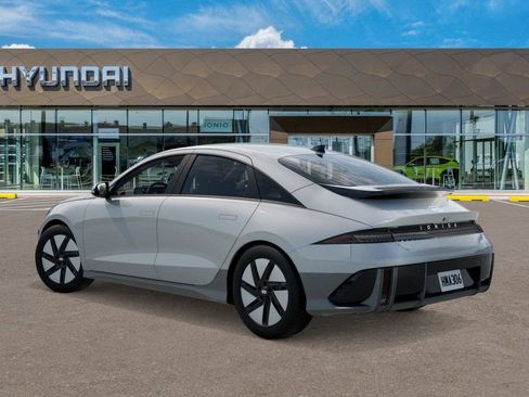 New 2025 Hyundai Ioniq 6 SEL RWD image 5