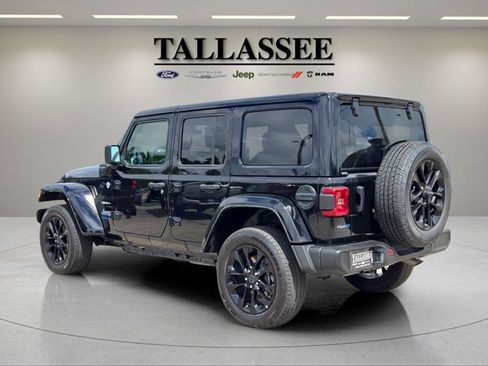Used 2024 Jeep Wrangler Unlimited Sahara AWD/4WD image 23